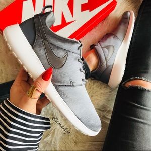 Nike Roshe One Premium